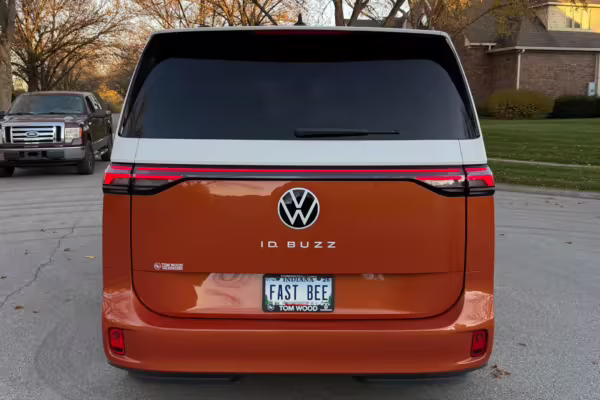 2025 Volkswagen ID. Buzz 1st Edition — photo 2