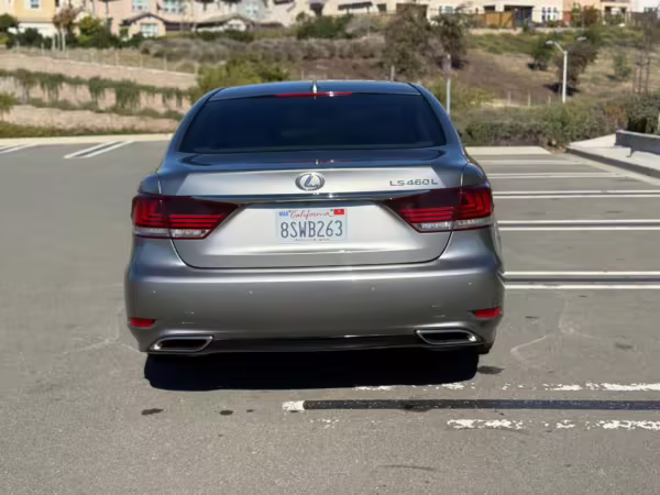 2017 Lexus LS 460 L — photo 3