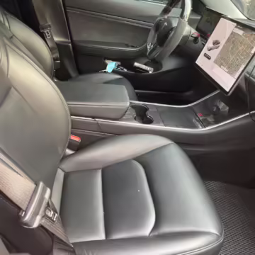 2019 Tesla Model 3 Performance — photo 30
