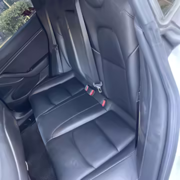 2019 Tesla Model 3 Performance — photo 37