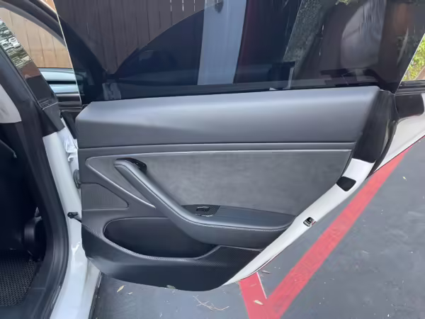 2019 Tesla Model 3 Performance — photo 39