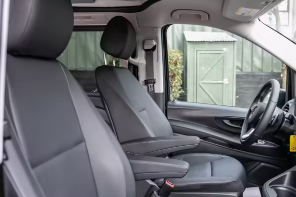 2020 Mercedes-Benz Metris Weekender — photo 16