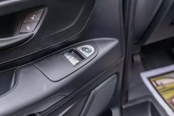 2020 Mercedes-Benz Metris Weekender — photo 19