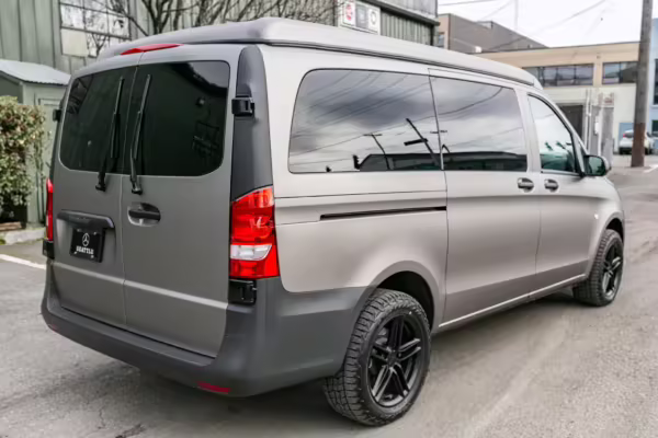 2020 Mercedes-Benz Metris Weekender — photo 12