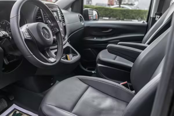 2020 Mercedes-Benz Metris Weekender — photo 32