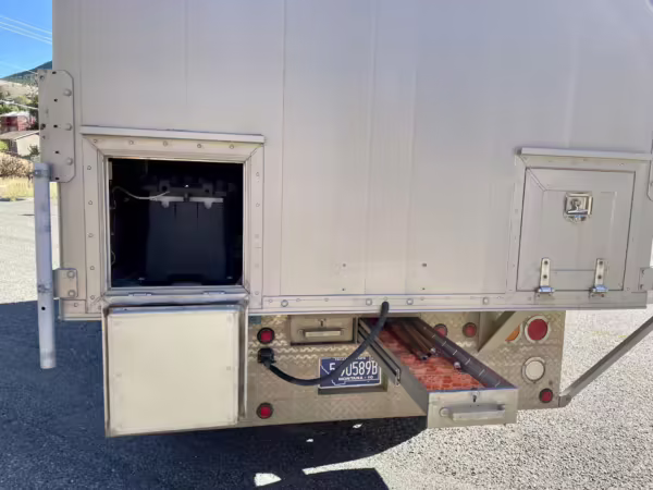 2007 Mitsubishi Fuso Canter 4×4 — photo 3