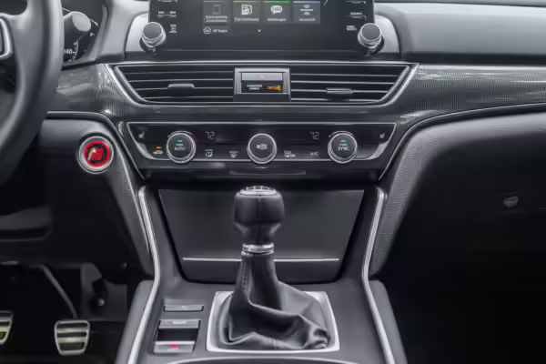 2020 Honda Accord 2.0T Sport — photo 27
