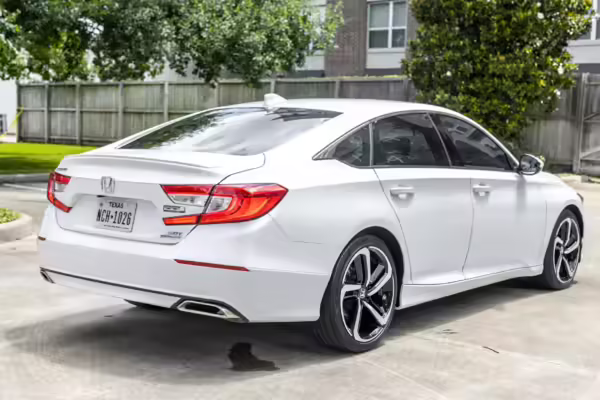 2020 Honda Accord 2.0T Sport — photo 18