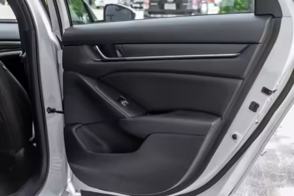 2020 Honda Accord 2.0T Sport — photo 43