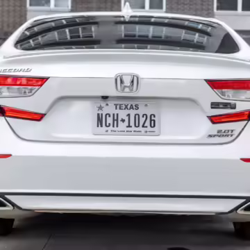2020 Honda Accord 2.0T Sport — photo 2
