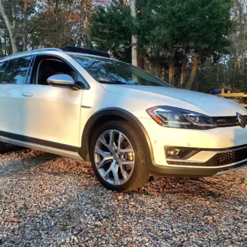 2018 Volkswagen Golf Alltrack SEL — photo 12