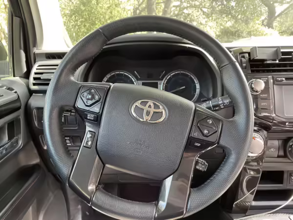 2017 Toyota 4Runner TRD Off-Road 4×4 — photo 34
