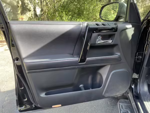 2017 Toyota 4Runner TRD Off-Road 4×4 — photo 37