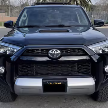 2017 Toyota 4Runner TRD Off-Road 4×4 — photo 2
