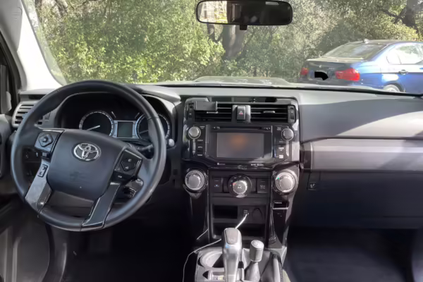 2017 Toyota 4Runner TRD Off-Road 4×4 — photo 27