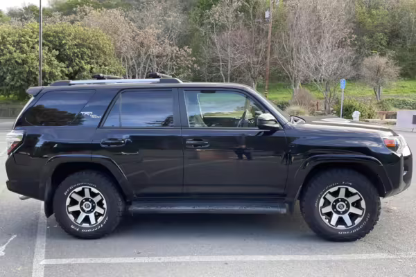 2017 Toyota 4Runner TRD Off-Road 4×4 — photo 12