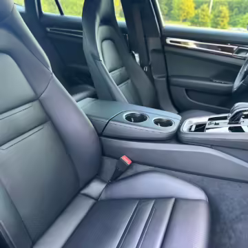 2023 Porsche Panamera Turbo S E-Hybrid — photo 10