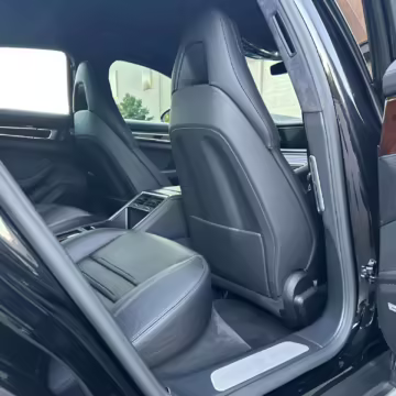 2023 Porsche Panamera Turbo S E-Hybrid — photo 15