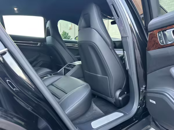 2023 Porsche Panamera Turbo S E-Hybrid — photo 15