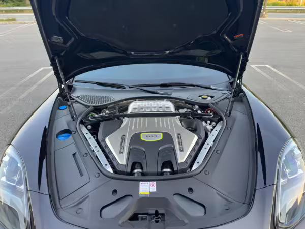 2023 Porsche Panamera Turbo S E-Hybrid — photo 30
