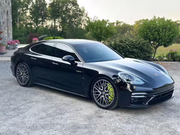 2023 Porsche Panamera Turbo S E-Hybrid — photo 59