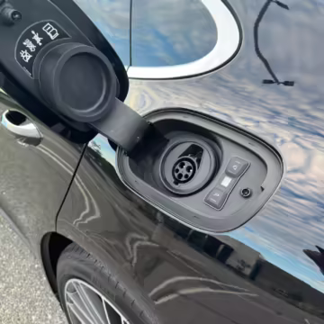2023 Porsche Panamera Turbo S E-Hybrid — photo 33