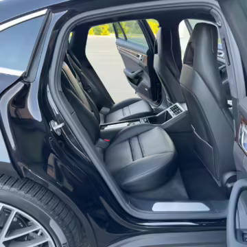 2023 Porsche Panamera Turbo S E-Hybrid — photo 44