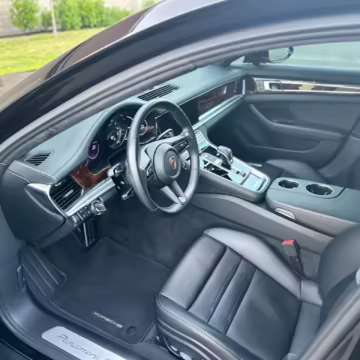 2023 Porsche Panamera Turbo S E-Hybrid — photo 55