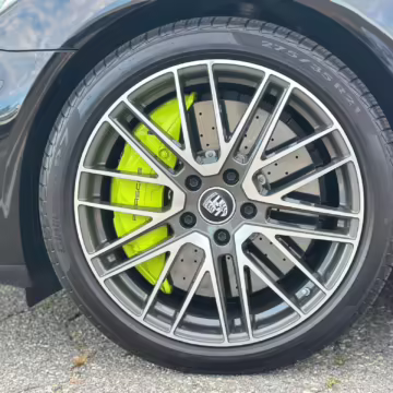 2023 Porsche Panamera Turbo S E-Hybrid — photo 60