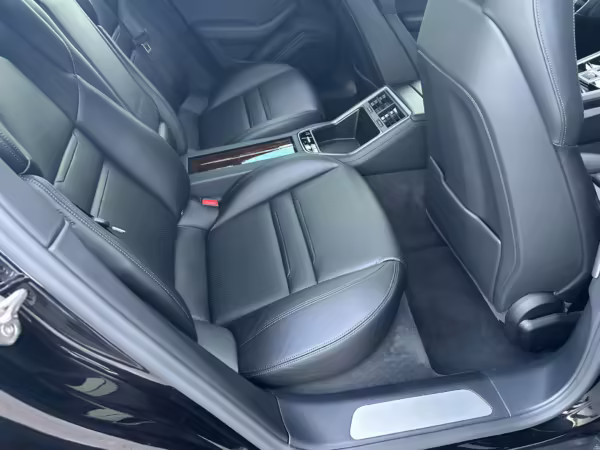 2023 Porsche Panamera Turbo S E-Hybrid — photo 64