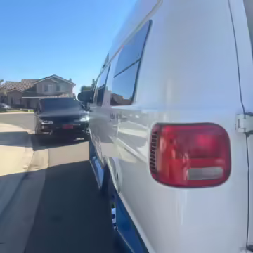 2000 Dodge Ram Van B3500 — photo 5