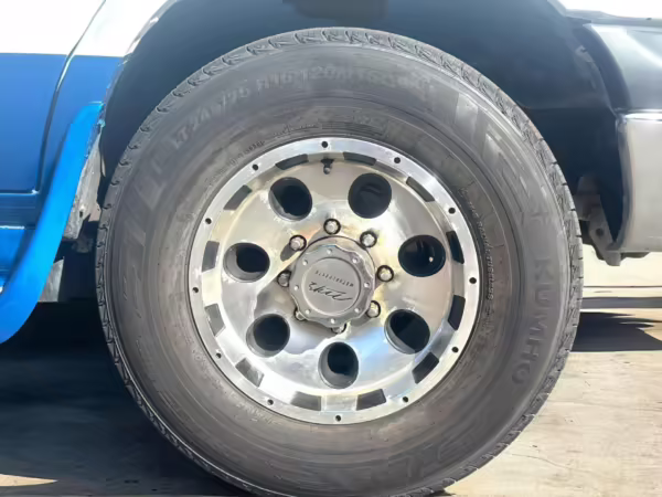 2000 Dodge Ram Van B3500 — photo 17