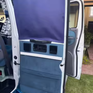 2000 Dodge Ram Van B3500 — photo 46