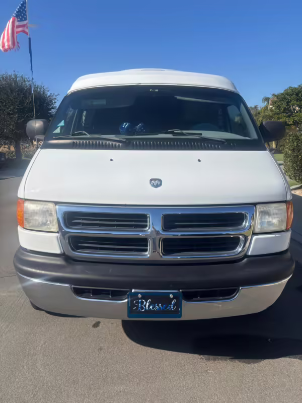 2000 Dodge Ram Van B3500 — photo 12