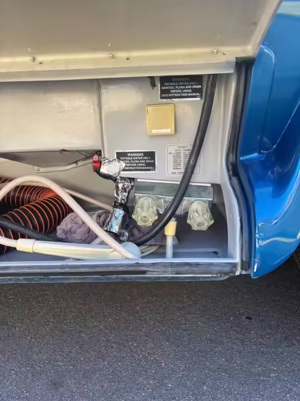 2000 Dodge Ram Van B3500 — photo 18