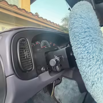 2000 Dodge Ram Van B3500 — photo 42