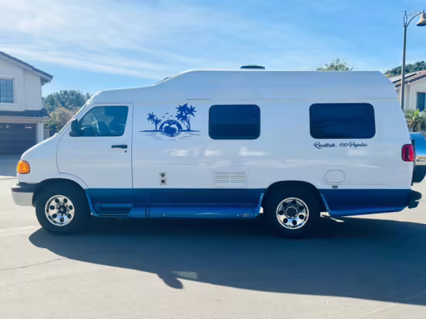 2000 Dodge Ram Van B3500 — photo 21