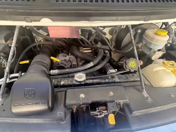 2000 Dodge Ram Van B3500 — photo 97