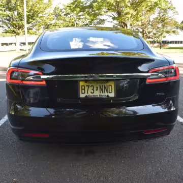 2017 Tesla Model S 75D — photo 22