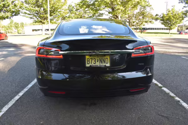 2017 Tesla Model S 75D — photo 22