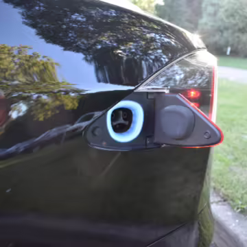 2017 Tesla Model S 75D — photo 27