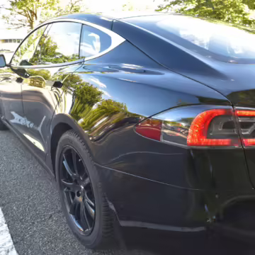 2017 Tesla Model S 75D — photo 37