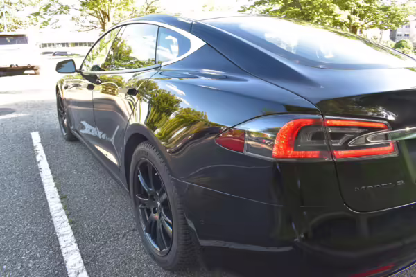 2017 Tesla Model S 75D — photo 37