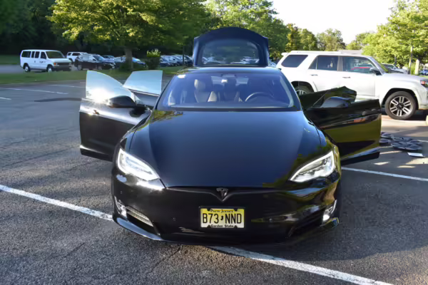 2017 Tesla Model S 75D — photo 59