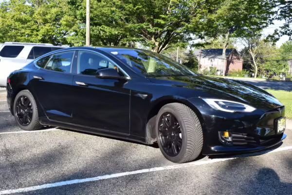 2017 Tesla Model S 75D — photo 2