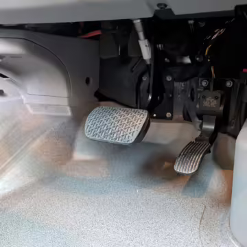 2017 Mercedes-Benz Sprinter 2500 4×4 — photo 32