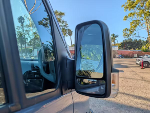 2017 Mercedes-Benz Sprinter 2500 4×4 — photo 2