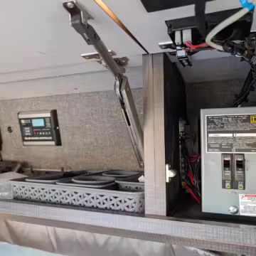 2017 Mercedes-Benz Sprinter 2500 4×4 — photo 34