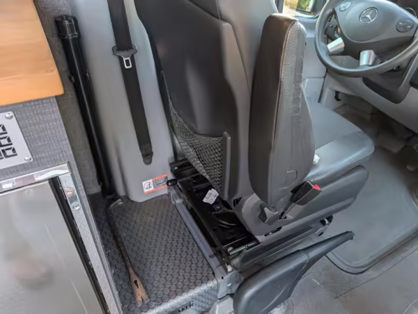 2017 Mercedes-Benz Sprinter 2500 4×4 — photo 46