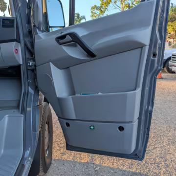 2017 Mercedes-Benz Sprinter 2500 4×4 — photo 48